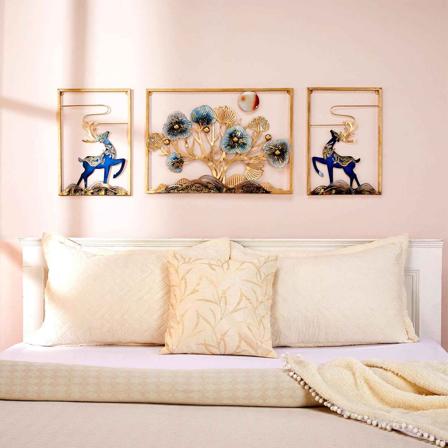 Amazon Brand - Solimo Leaves Metal Wall Decor | Elegant Nature-Inspired Iron Wall Hanging | Sturdy Iron | Wall Hanging | Wall Décor | Easy Installation | 37 x 25 cm Each | Set of 3